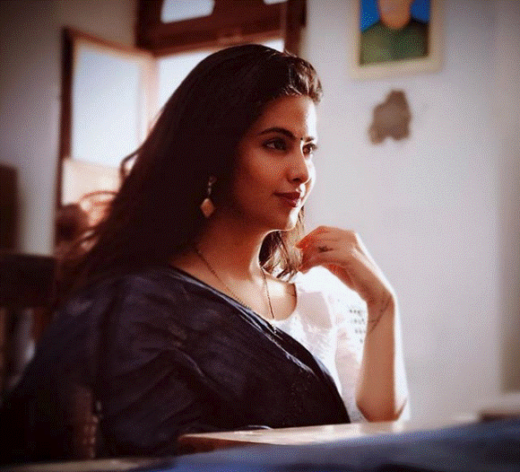 Sau 4 năm lên sóng, Cô dâu 8 tuổi Anandi nổi tiếng ngày nào giờ đã xinh như Hoa hậu-3