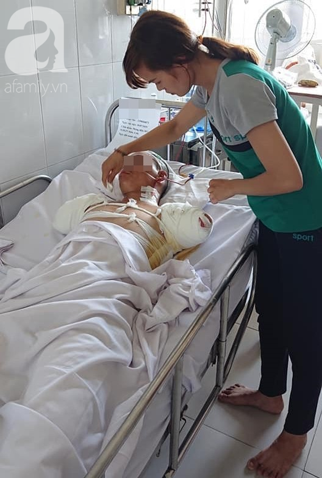 Vợ nghẹn ngào ký giấy đồng ý đoạn chi 2 tay chồng vì điện giật: Không biết khi nào anh ấy mới về với mẹ con em-4