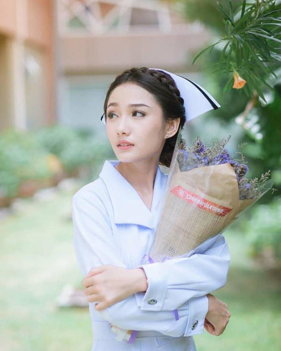 Bị bệnh viện sa thải vì quá đẹp, nữ y tá lột xác táo bạo bội phần-1