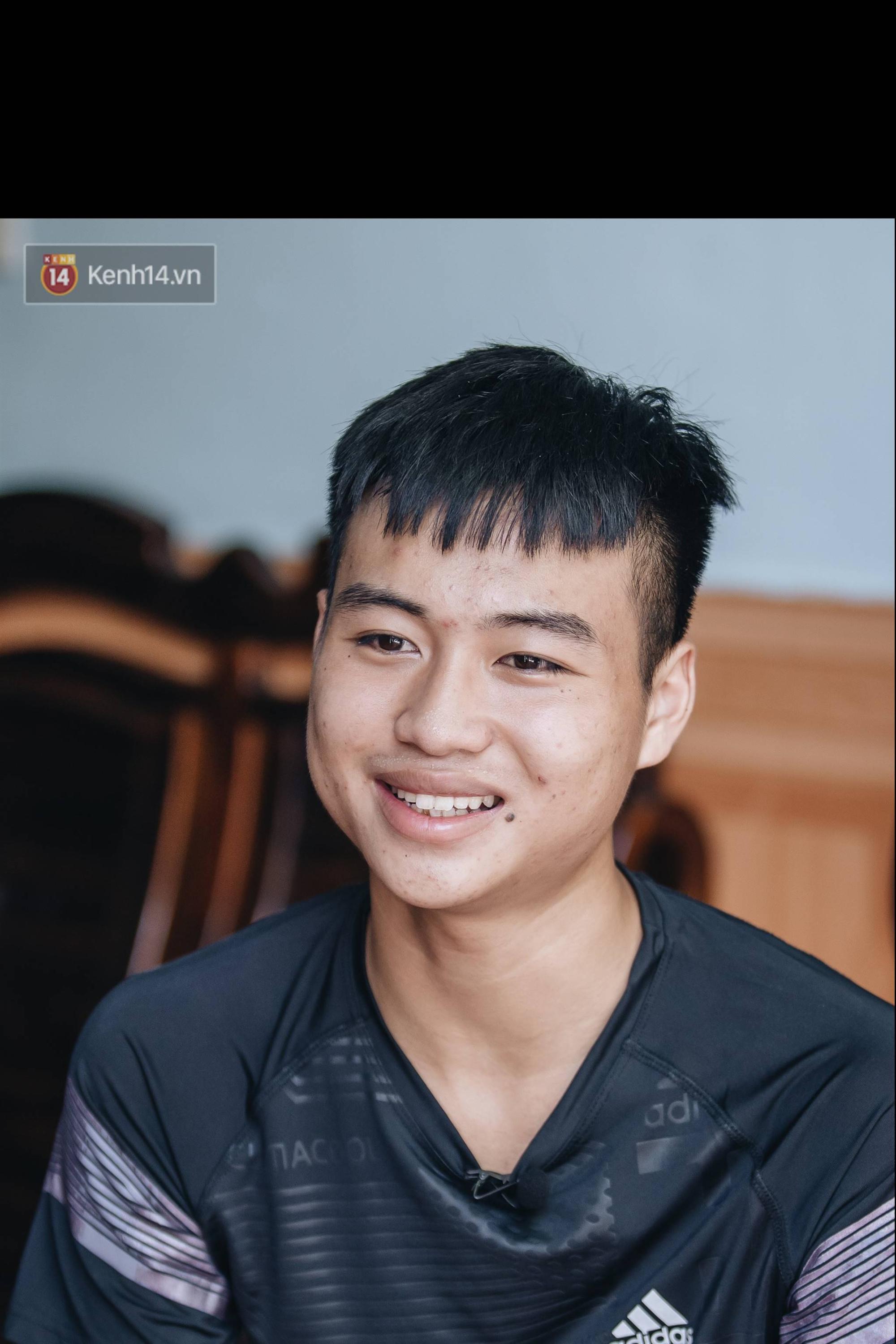 Gặp chàng thủ khoa khối A toàn quốc suýt trượt tốt nghiệp vì Tiếng Anh được 1.4: Chỉ học Toán, Lý, Hoá nên bỏ bê ngoại ngữ-8