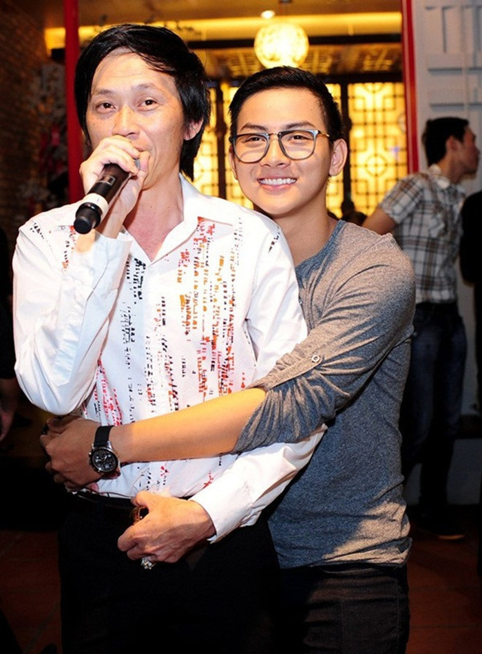 Vợ chồng con trai nuôi nổi tiếng nhất của Hoài Linh: Chồng lái xe, vợ bán hàng-1