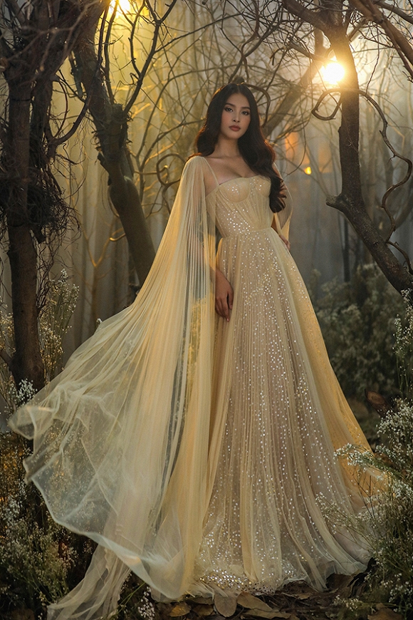 Tiểu Vy - Phương Nga - Thúy An khiến giới mộ điệu rần rần khi diện váy cưới siêu lộng lẫy-2