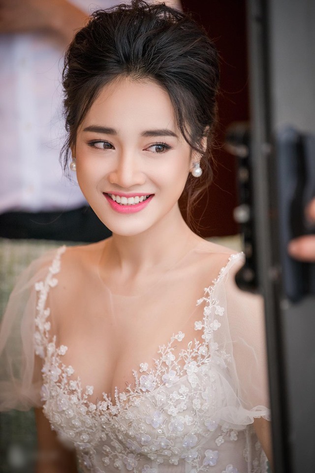 Trường Giang - Nhã Phương hé lộ loạt ảnh cực đẹp sau gần 1 năm kể từ lễ đính hôn bí mật-4