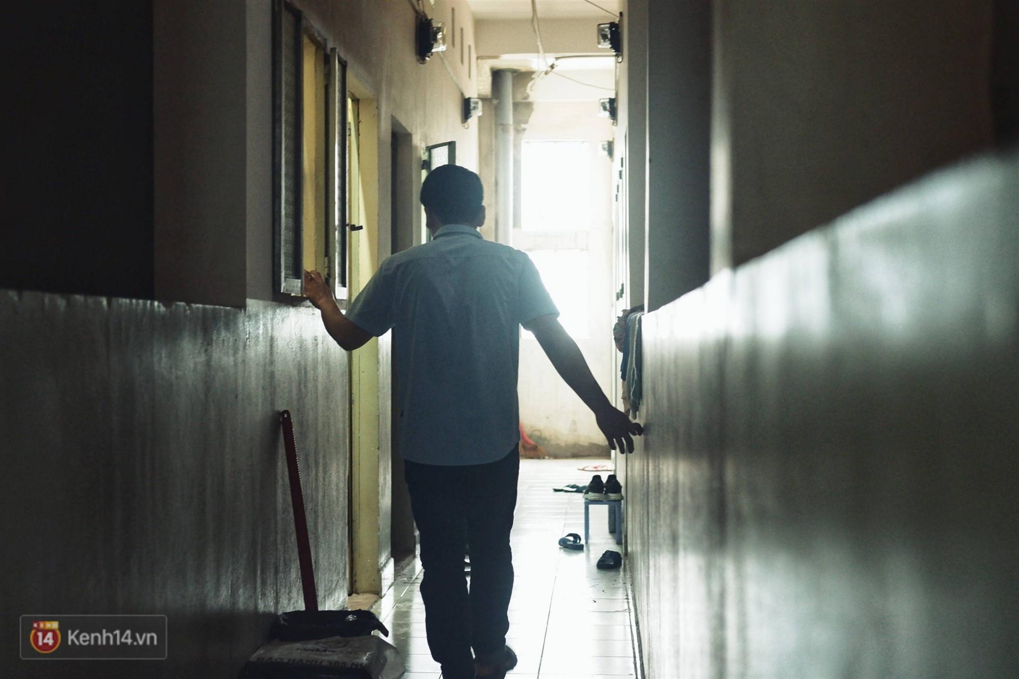 Buổi thi vấn đáp đặc biệt của chàng sinh viên khiếm thị tại trường Luật TP.HCM: Câu chuyện của sống và ước mơ-11