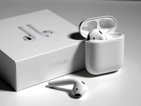 Tiền nhiều để làm gì: Để mua AirPods dát 1.000 kim cương, mạ vàng trắng đắt 500 triệu này chứ sao nữa!-5