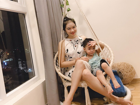 Vì sao Việt Nam ngày càng nhiều em bé tuổi 30?: Không phải cha mẹ nào cũng can đảm buông tay con cho tự vấp ngã...-3