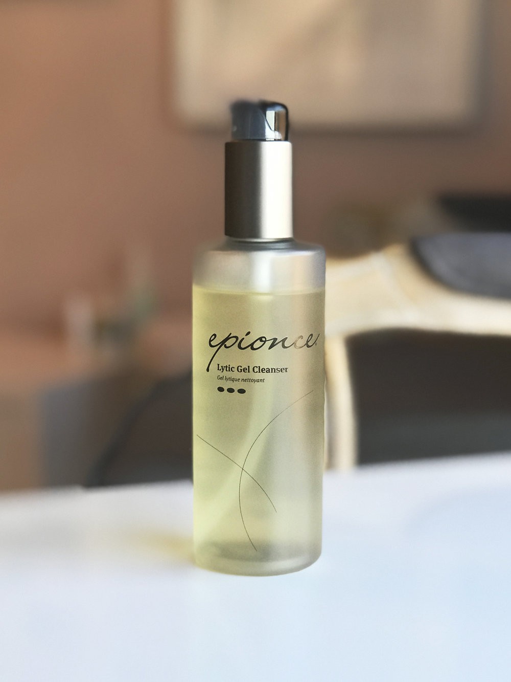 7 lọ sữa rửa mặt được bác sĩ da liễu dùng mỗi ngày để chặn không cho da lão hóa ngay từ bước đầu tiên-6