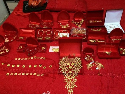 Chi bộn tiền sắm sính lễ đám cưới, chú rể sốc nặng khi mở vali của hồi môn của vợ-3