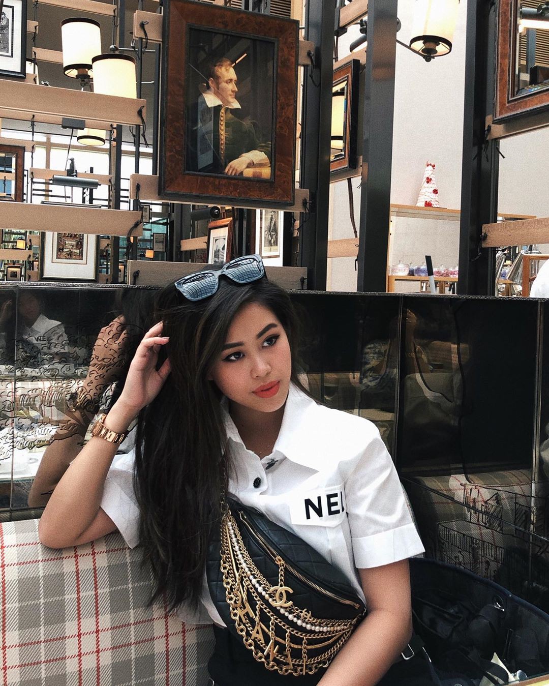 Tiên Nguyễn xứng danh đệ nhất con nhà giàu Việt: Một chuyến đi chơi mang 16 vali, check-in sương sương đã hết sạch cả châu Âu-1