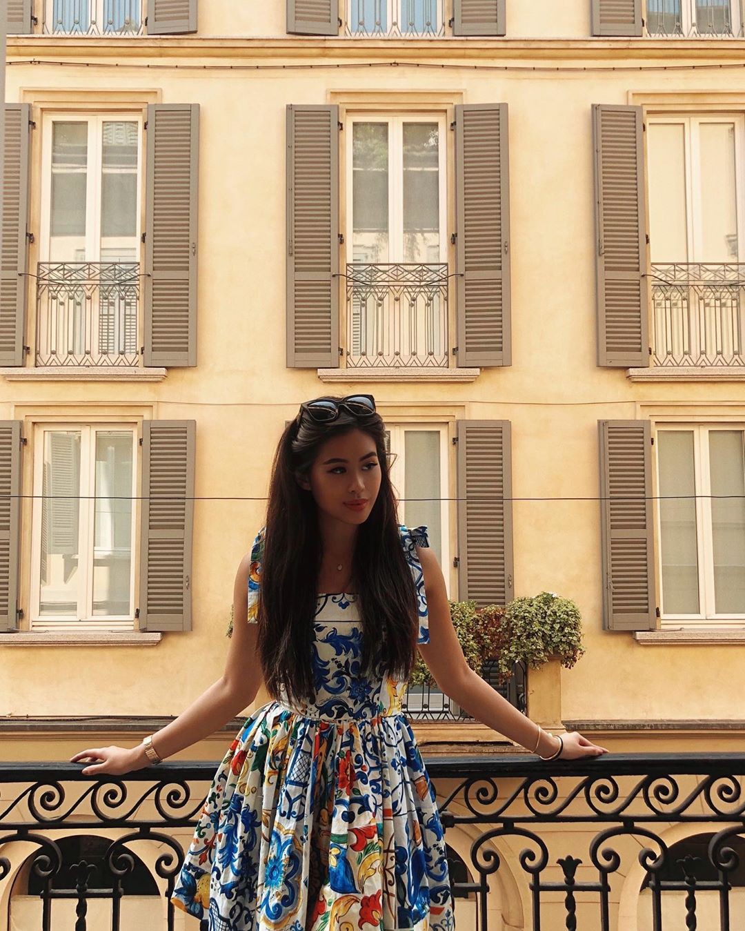 Tiên Nguyễn xứng danh đệ nhất con nhà giàu Việt: Một chuyến đi chơi mang 16 vali, check-in sương sương đã hết sạch cả châu Âu-4