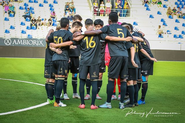 Những khoảnh khắc trong trận cầu ra mắt Sint-Truidense của Công Phượng-4