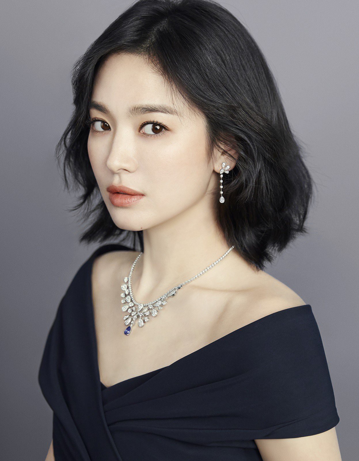 Choáng với nhà Song Hye Kyo thuê hậu ly hôn: Villa siêu xa xỉ, hàng xóm là Lee Young Ae, mỹ nam BTS và dàn sao khủng-1