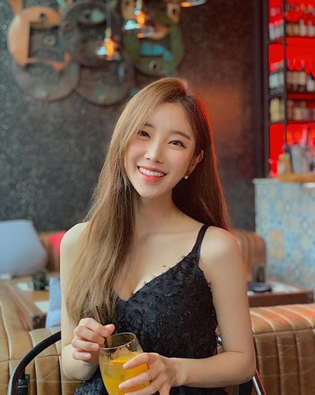 Bí quyết ăn nhiều như hổ vẫn eo ót của nữ DJ từng đến Việt Nam-7