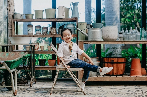 Con trai Khánh Thi - Phan Hiển đốn tim fan trong bộ ảnh mừng sinh nhật 4 tuổi đáng yêu-2