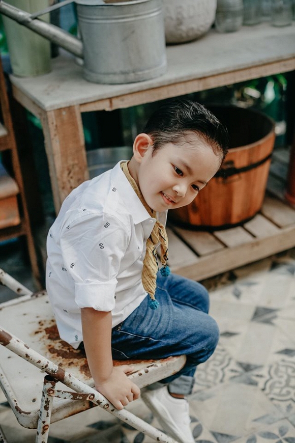 Con trai Khánh Thi - Phan Hiển đốn tim fan trong bộ ảnh mừng sinh nhật 4 tuổi đáng yêu-5