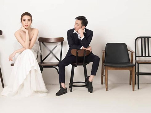 Sốt xình xịch clip cưới của Cường Đô La và Đàm Thu Trang: Khoá môi cực ngọt, 