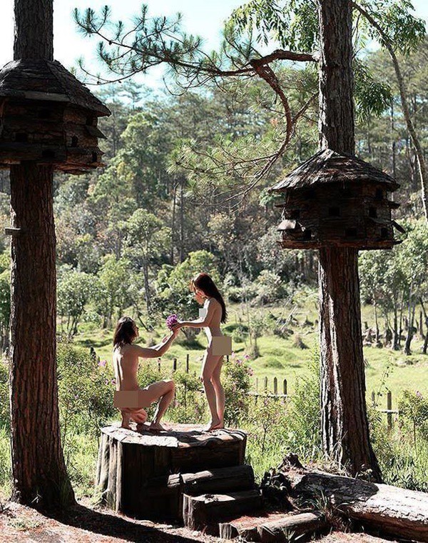 Nhóm thanh niên tụt quần, hớ hênh chụp ảnh check-in tại Đà Lạt bị dân mạng ném đá phải vội xóa bài-3