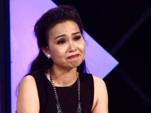 Cẩm Ly hát live Chim trắng mồ côi sau hai năm mất giọng vì bệnh-1