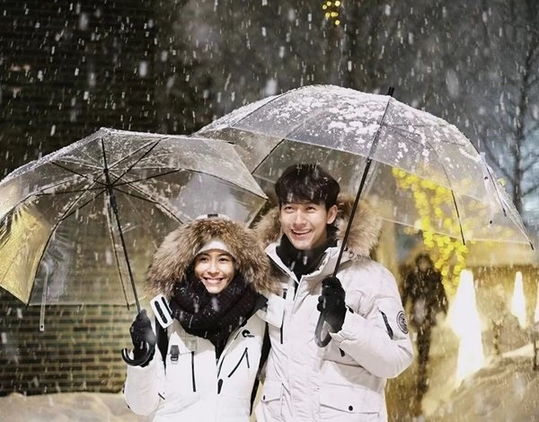 Ngôn tình ngoài&nbsp;đời thật: Từ hoàng tử vạn người mê tới phi công nghiện vợ số 1-1