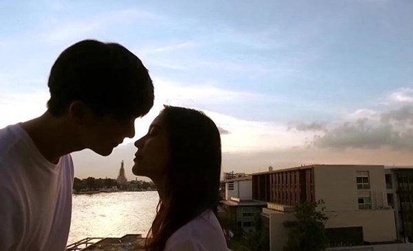 Ngôn tình ngoài đời thật: Từ hoàng tử vạn người mê tới phi công nghiện vợ số 1-3