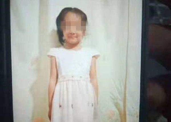 Bé gái mất tích được tìm thấy trong tình trạng đã chết tại nhà hoang và kẻ thủ ác lại chính là anh họ chỉ mới 12 tuổi-2