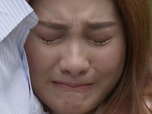 Nỗi lòng của ông Sơn Về nhà đi con: Có con gái quý trót gả cho kẻ bạc tình, nhìn con đau 1 bố mẹ đau 10 là thế này đây!-5