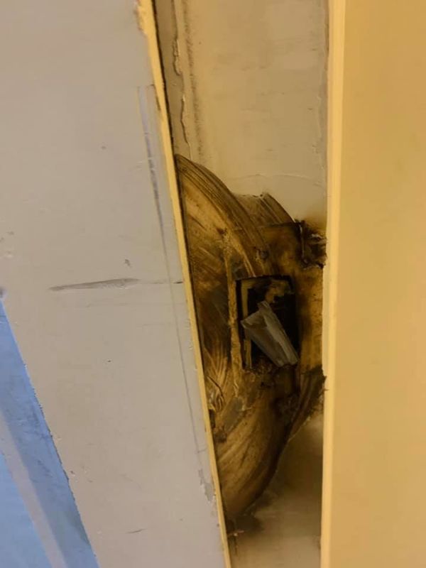 Chủ căn hộ người Hàn Quốc ở khu đô thị Ciputra báo bị trộm phá cửa, đục két lấy đi tài sản trị giá hơn 8 tỷ đồng-2