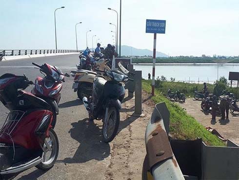 Nữ giáo viên trẻ nghi uống thuốc cỏ tự tử, để lại thư tuyệt mệnh bên đường-2