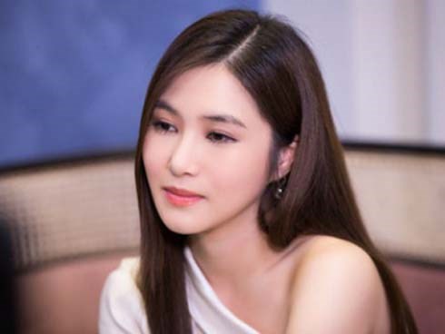 Vừa sang Mỹ hai tháng, Hương Tràm khiến dân tình hốt hoảng khi thông báo 
