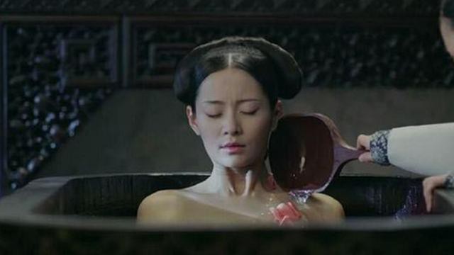 Thái giám cuối cùng tiết lộ chuyện tắm rửa của phi tần nhà Thanh: Hầu hạ khổ sở như cực hình-2