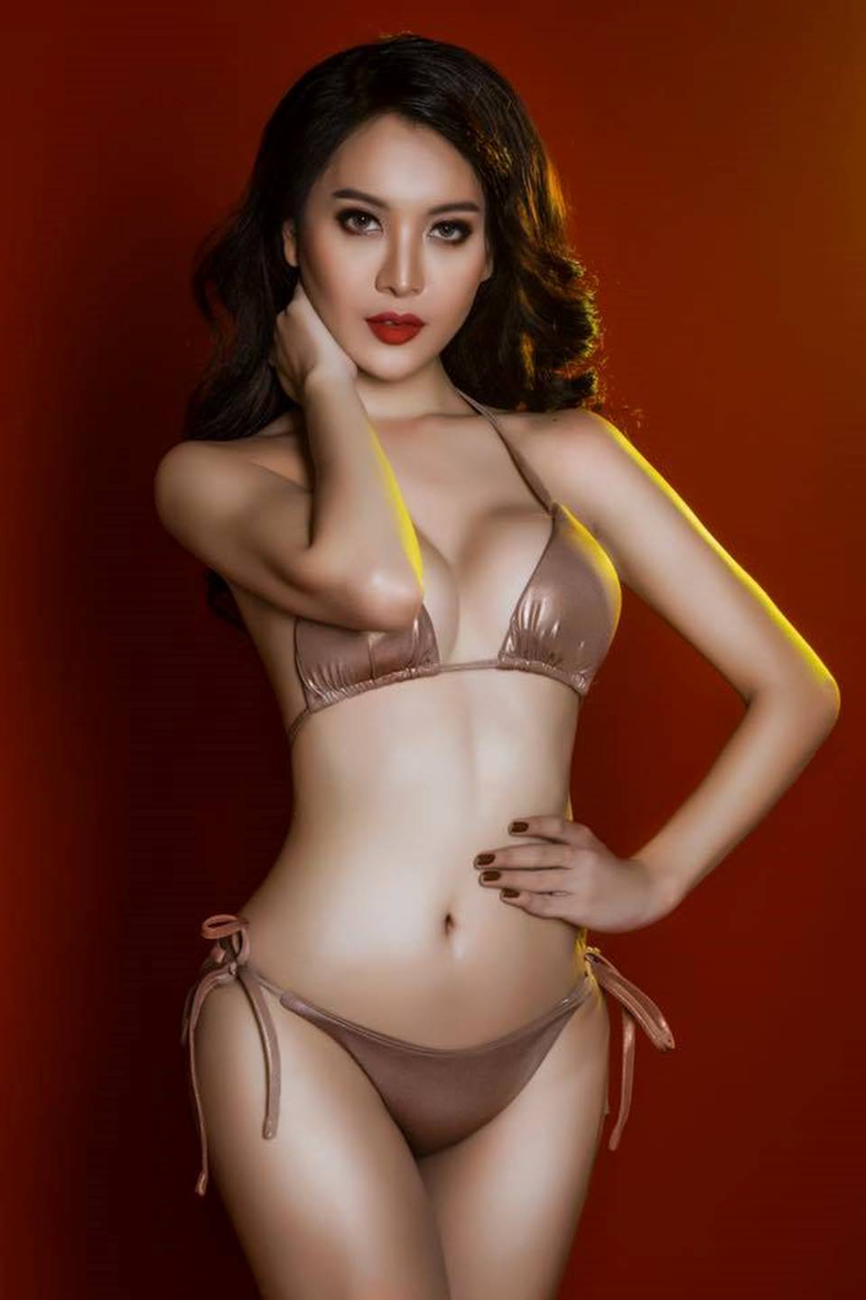 Vẻ nóng bỏng của người đẹp chuyển giới bị từ chối hồ sơ tại Hoa hậu Hoàn vũ Việt Nam-9