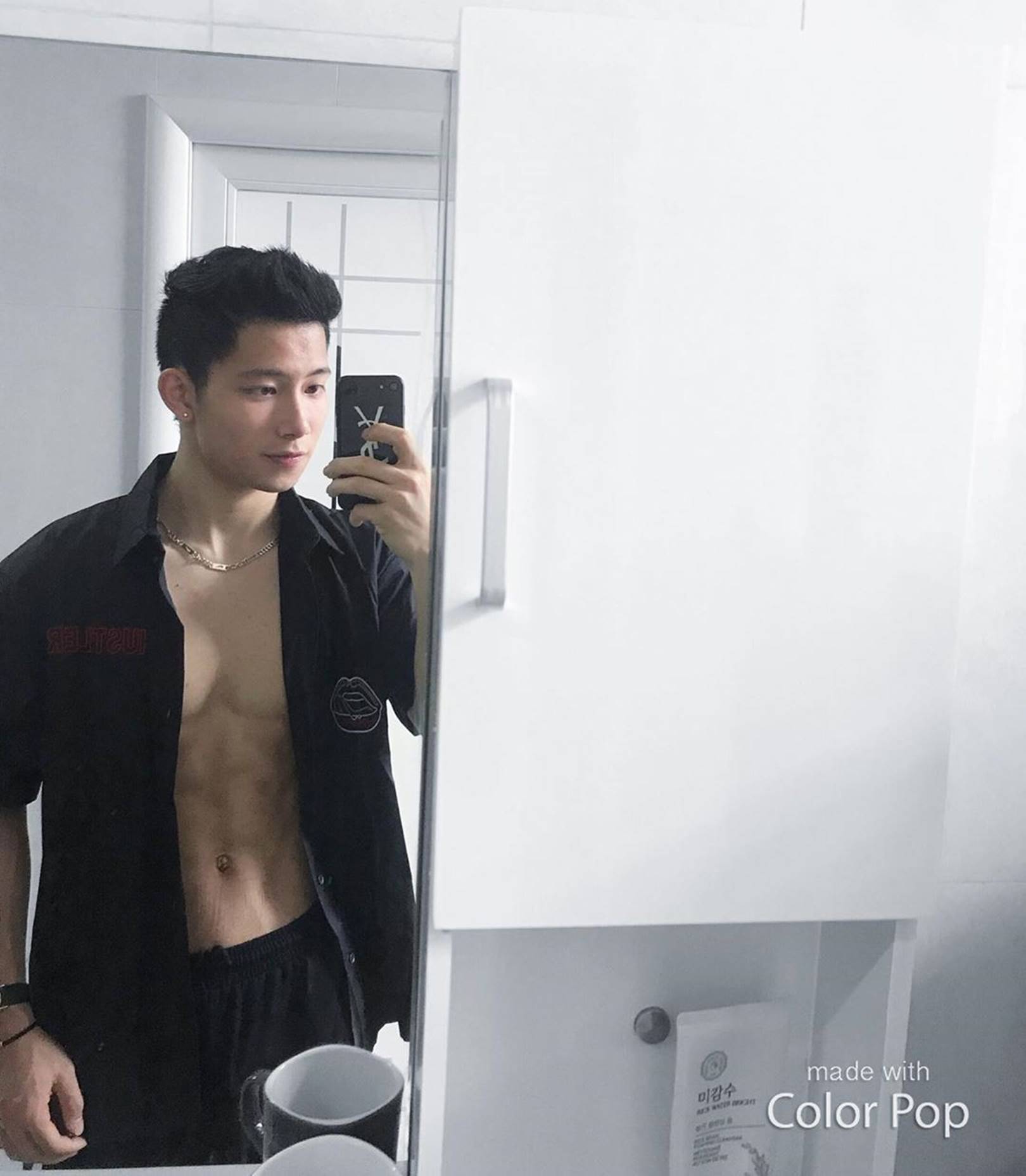 Nam du học sinh Việt tại Trung Quốc đốn tim cả con trai lẫn con gái vì body 6 múi siêu sexy, gương mặt cực điển trai-1