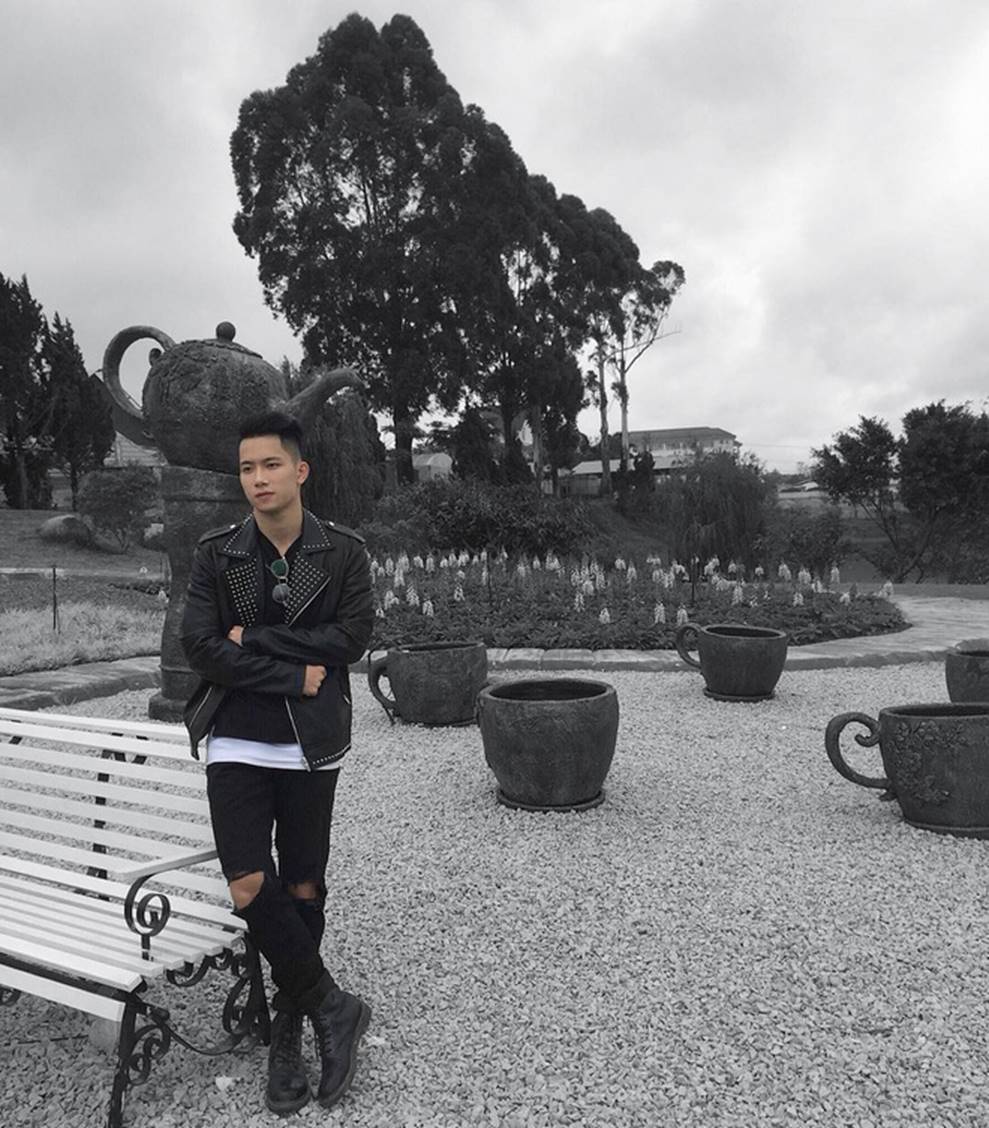 Nam du học sinh Việt tại Trung Quốc đốn tim cả con trai lẫn con gái vì body 6 múi siêu sexy, gương mặt cực điển trai-13