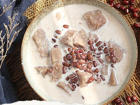 Có món chè này ngon lắm, cuối tuần các mẹ nấu mời cả nhà ăn thôi!