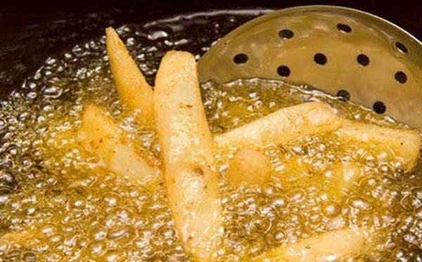 Chuyên gia cảnh báo 5 chất gây ung thư người Việt vẫn ăn mỗi ngày-3