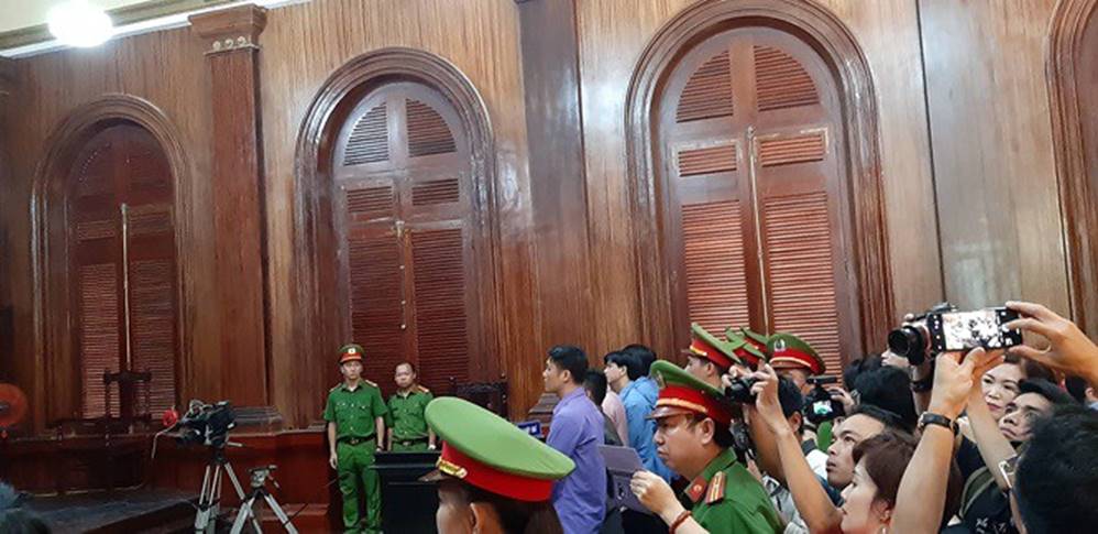 Vụ bác sĩ Chiêm Quốc Thái: Tuyên án không công bằng, VKS tuýt còi-2