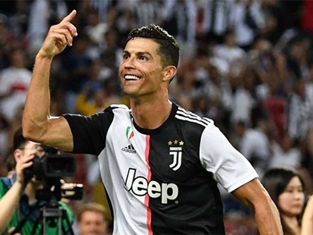 Juventus thua đau trước Tottenham dù Ronaldo ghi bàn