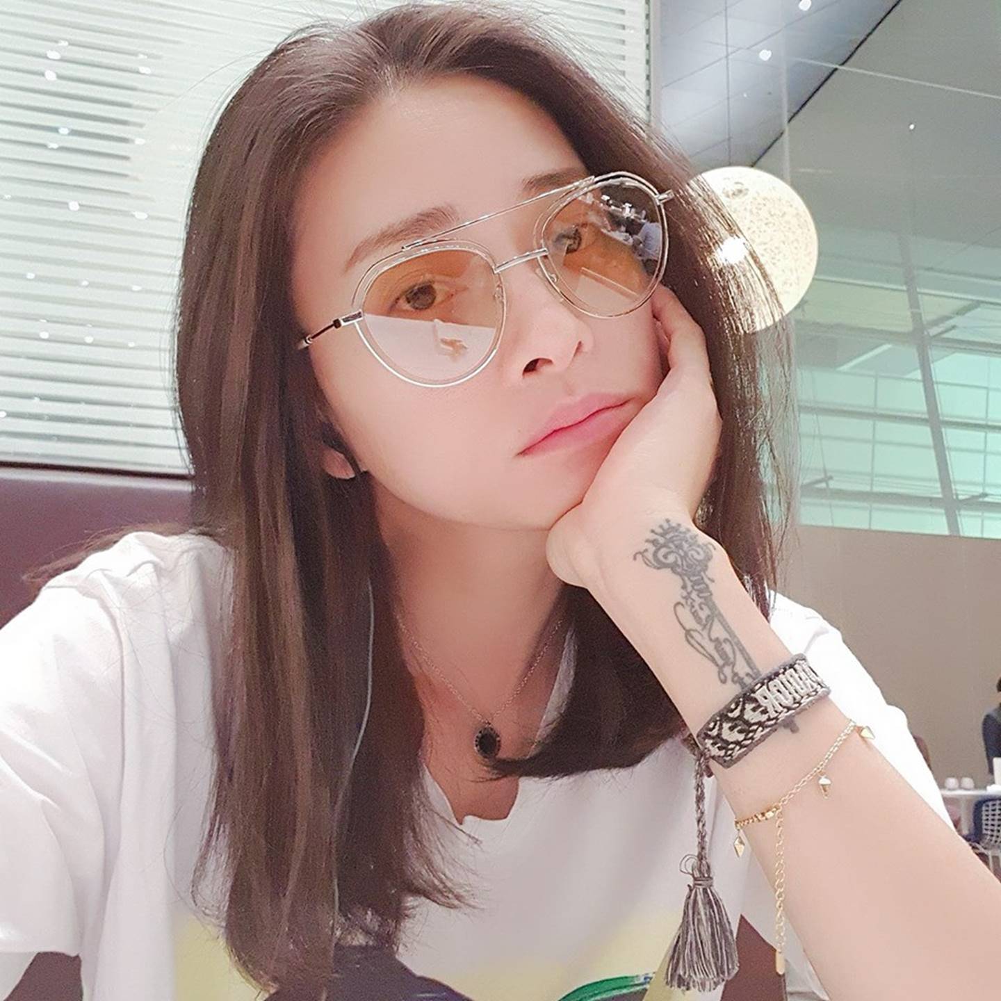 Ngô Thanh Vân bị móc túi, mất hết tiền mặt, điện thoại, thẻ tín dụng khi đi du lịch Châu Âu-1