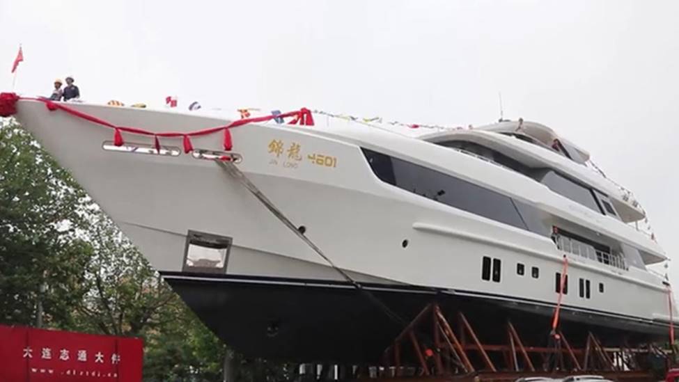 Vẻ đẹp sang chảnh và xa hoa của siêu du thuyền hàng đầu thế giới của vua Kungfu-2