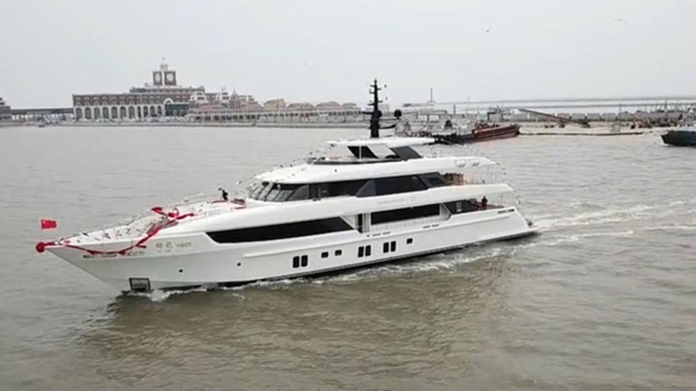 Vẻ đẹp sang chảnh và xa hoa của siêu du thuyền hàng đầu thế giới của vua Kungfu-5