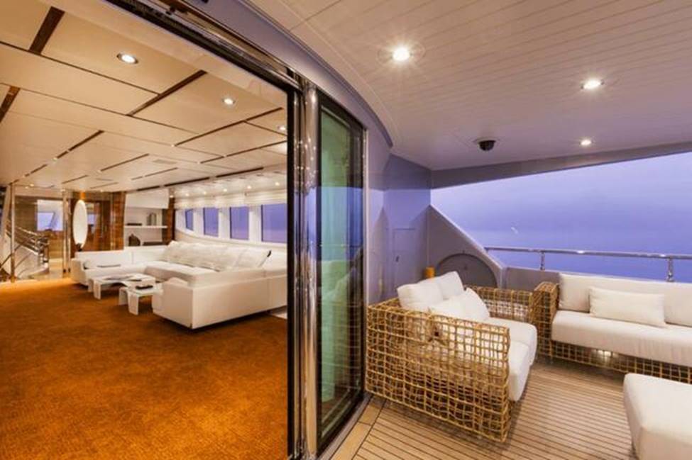 Vẻ đẹp sang chảnh và xa hoa của siêu du thuyền hàng đầu thế giới của vua Kungfu-7