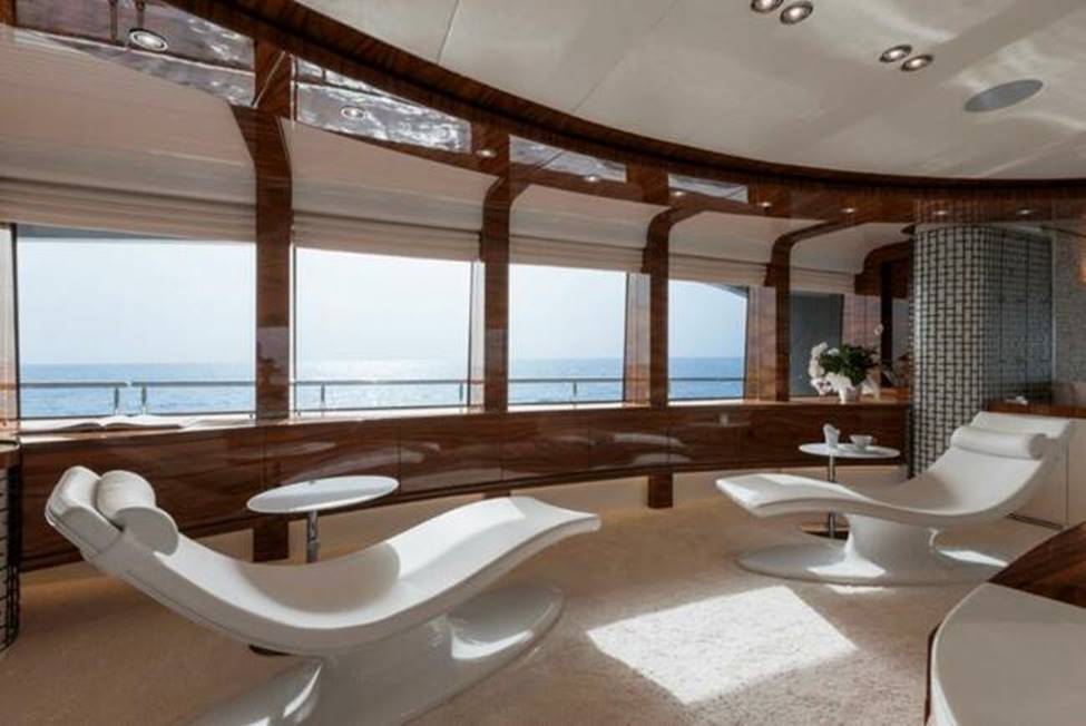 Vẻ đẹp sang chảnh và xa hoa của siêu du thuyền hàng đầu thế giới của vua Kungfu-13