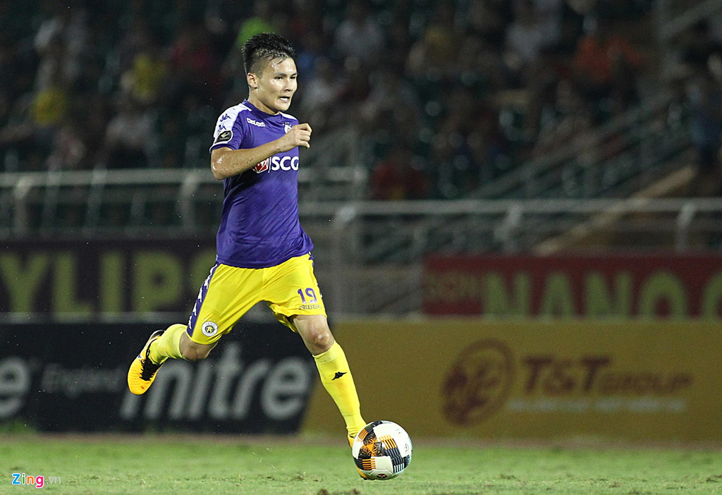 Quang Hải ăn mừng khó hiểu sau khi được tung vào sân bất đắc dĩ-1