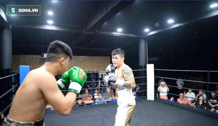 Trương Đình Hoàng chê võ sĩ Hàn Quốc quá yếu, cố ý nương tay mà đối thủ vẫn phải xin thua-2