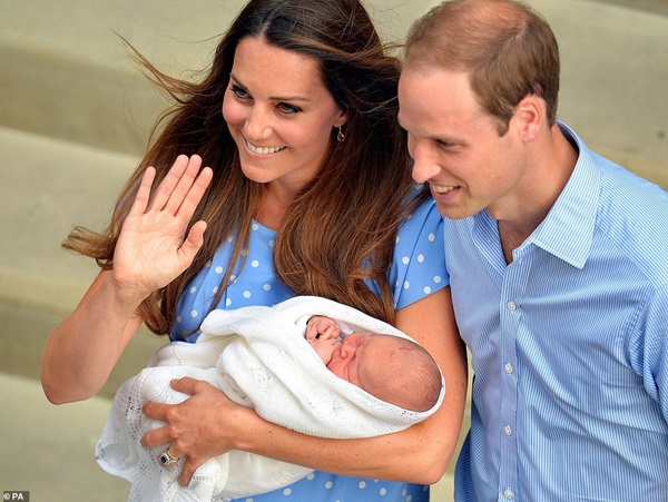 Cung điện công bố 3 bức hình mới tuyệt đẹp của Hoàng tử George mừng tuổi lên 6, Meghan Markle muối mặt khi bị đá xoáy trong sinh nhật cháu trai-3