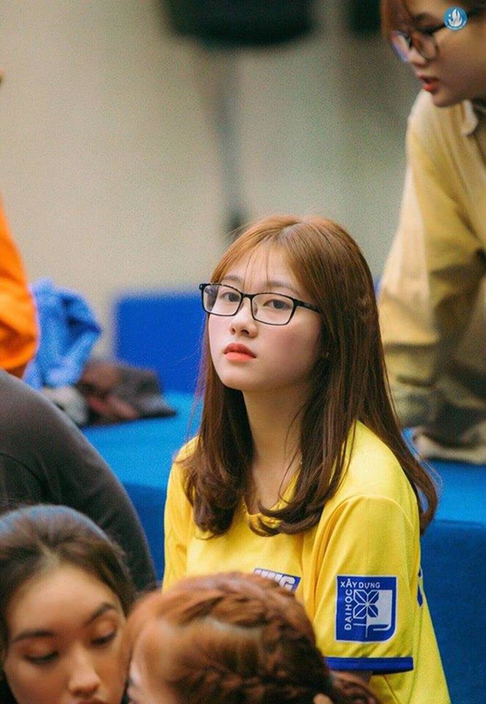 Nữ sinh trường kỹ thuật được gọi là động lực tới trường của hội anh em-5