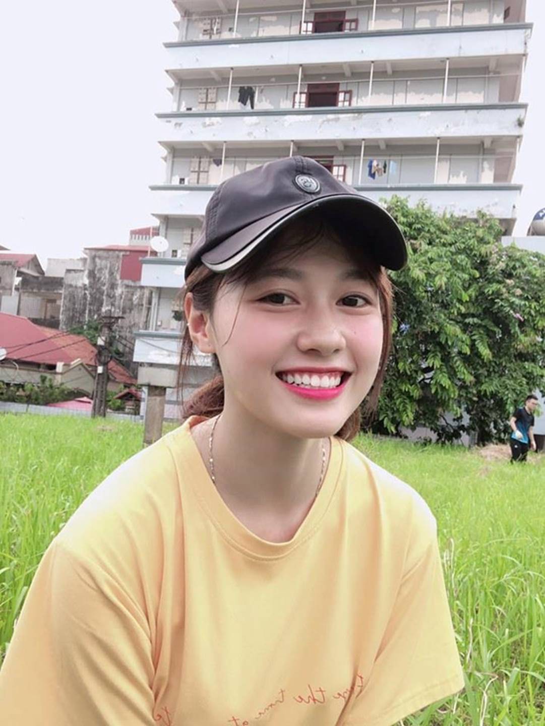 Nữ sinh trường kỹ thuật được gọi là động lực tới trường của hội anh em-11