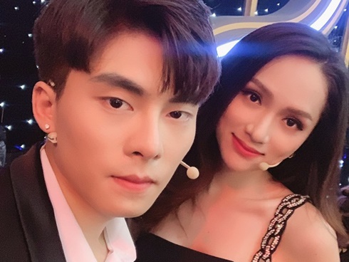 Hoa hậu Hương Giang khẩu chiến với đàn chị trên ghế nóng The Voice Kids, chưa bao giờ nàng Hậu dữ dằn đến thế-20