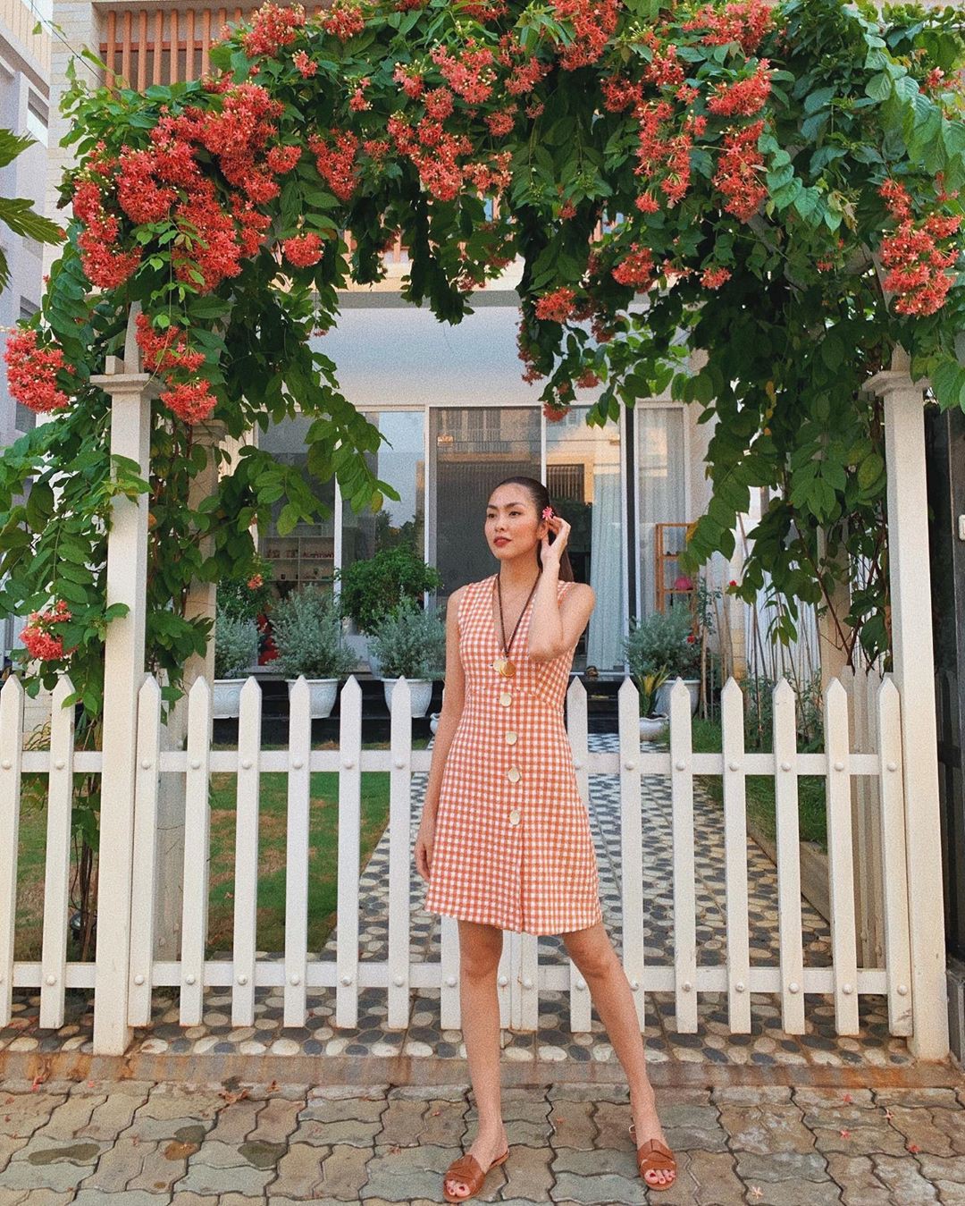 Ngược đời: Hà Tăng càng lớn tuổi, style càng trẻ trung bắt mắt và cô chỉ vận dụng đúng 3 bí kíp-10