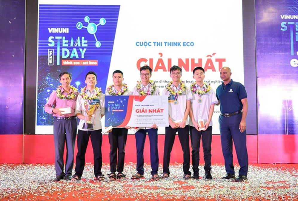 Ngôi trường cấp 3 giỏi hàng đầu Việt Nam: Có hàng chục huy chương quốc tế, thủ khoa khối C và cầu truyền hình Olympia chỉ trong một năm học-4